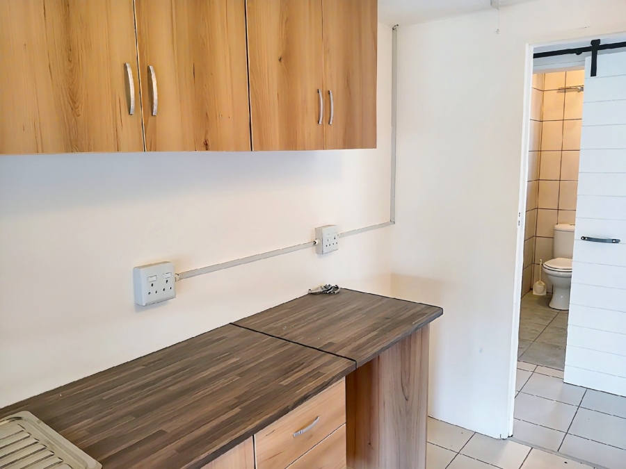 5 Bedroom Property for Sale in Universitas Ridge Free State